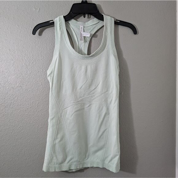 Fabletics Momentum Tank top - Picture 1 of 4